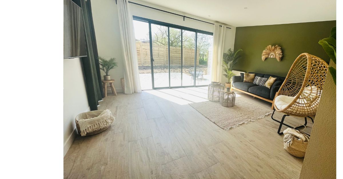 Photos salon après rénovation d'une grange aux Sorinières