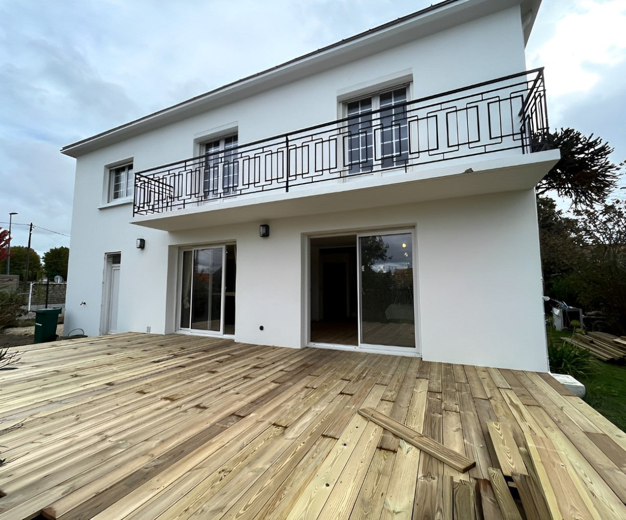 Réalisation d'une terrasse bois lors d'une rénovation maison -St Sébastien sur Loire (44)